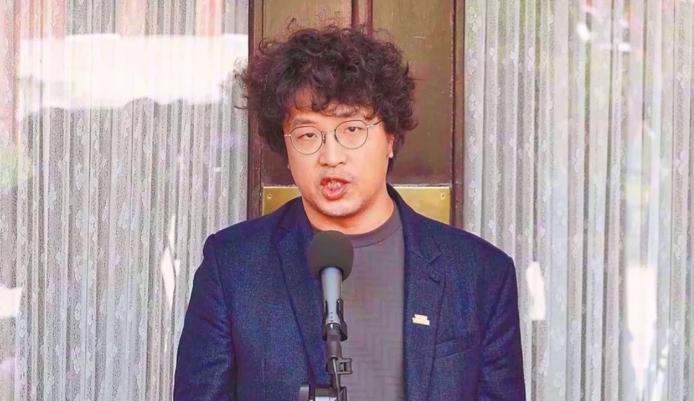 沈伯洋态度仍然非常的嚣张！在沈伯洋之父的企业被我们惩戒之后，沈伯洋放话声称，中国