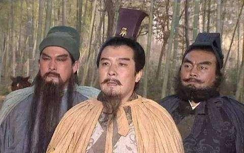 “三顾茅庐”是中国历史上一段著名的故事，出自三国时期的《三国演义》和史书《三国志