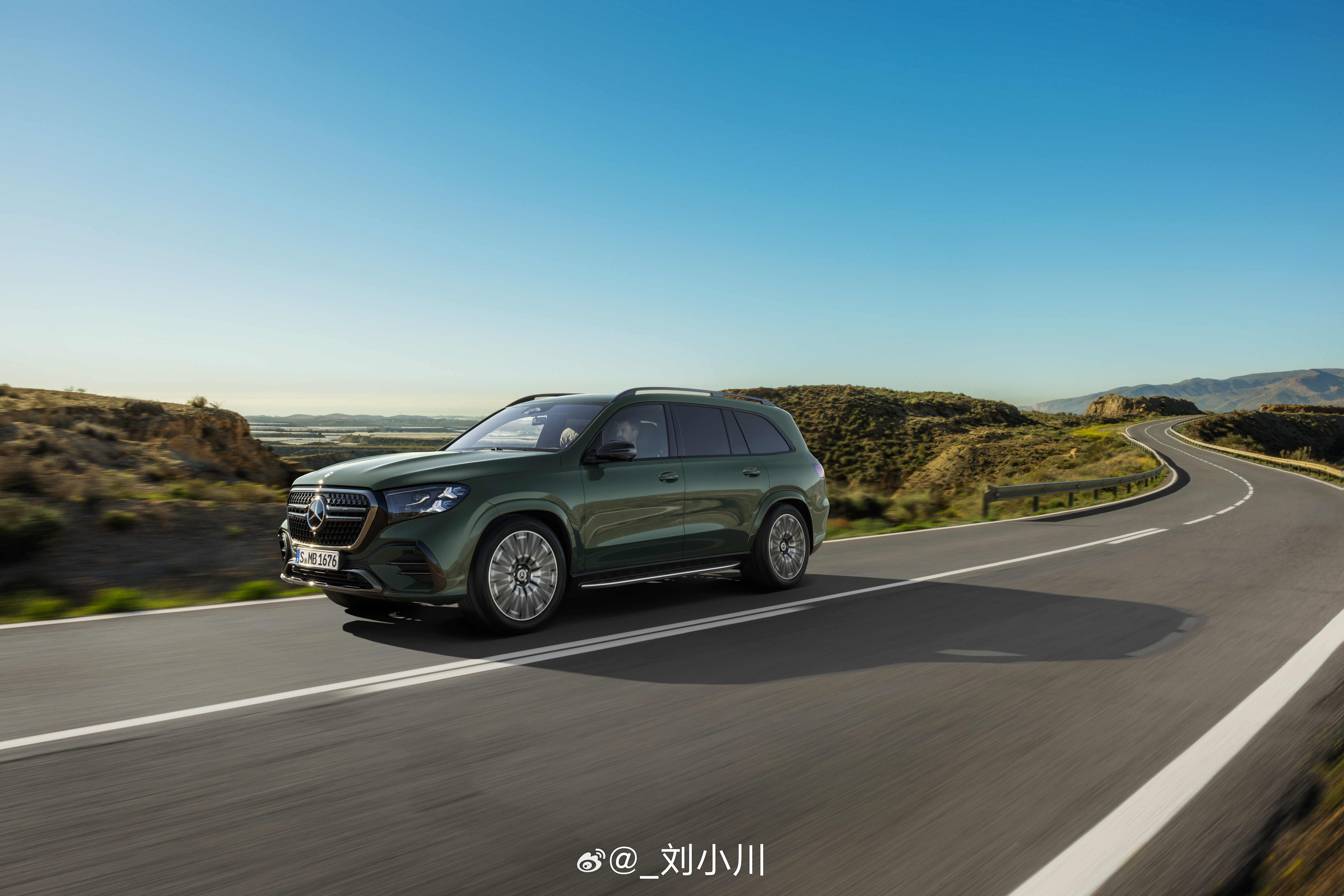 中期改款奔驰GLS附上一组中期改款奔驰GLS【高清原图】，新外观&新内饰，大家