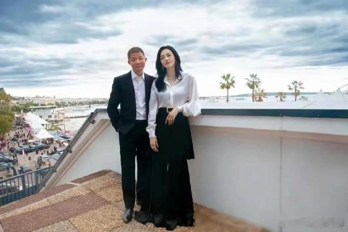 家有娇妻，华佗难医，姚晨硬生生把老公熬老了​​​