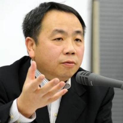 高市早苗疯狂反华的背后，其实有内奸在推波助澜，而这个内奸就是石平太郎。 这个