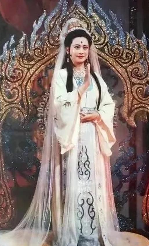 1982年，杨洁导演定下40岁的左大玢演“观音”，李诚儒当时就急了：“她又老又胖