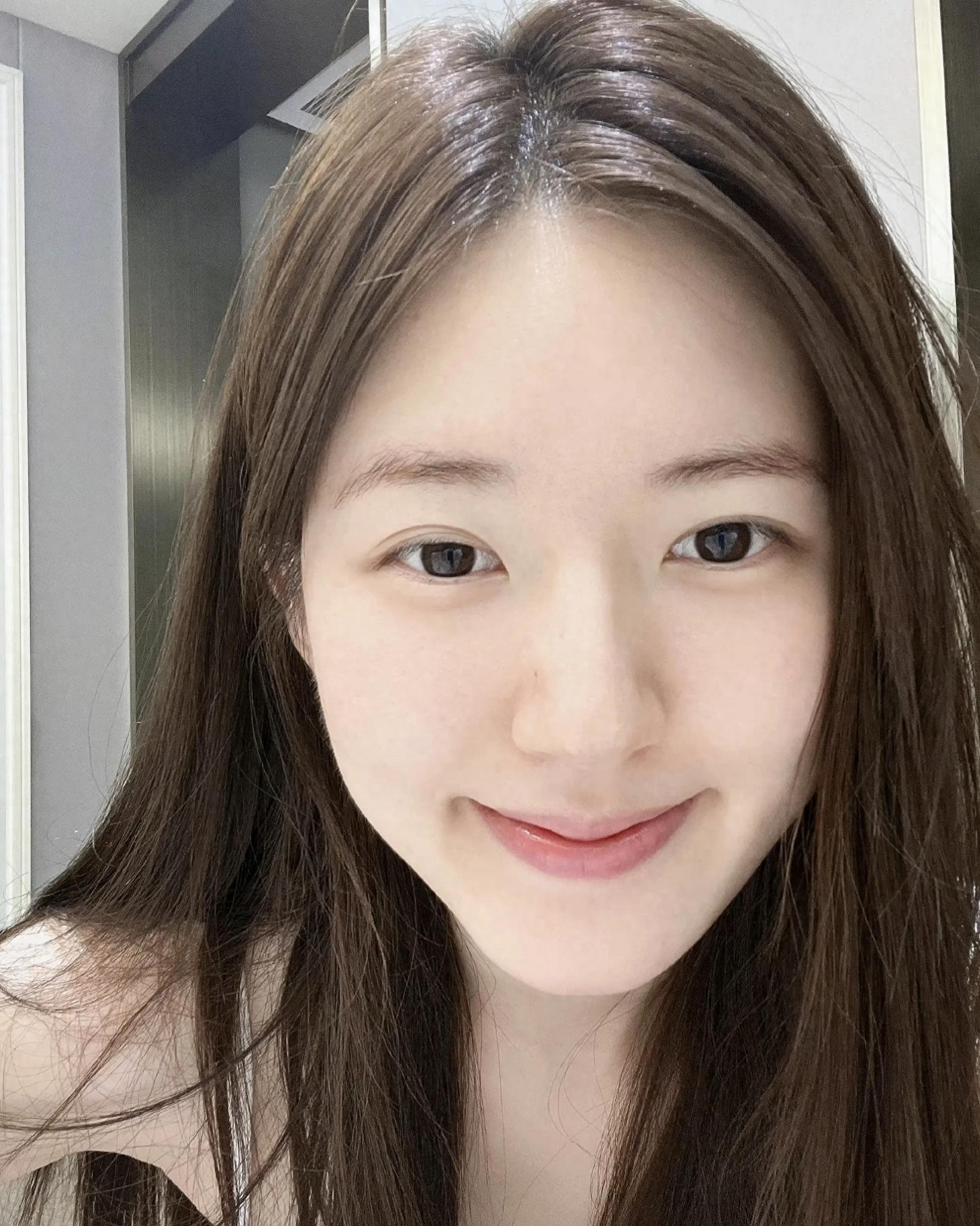 女明星赵露思写真合集：俏皮可爱、天生丽质