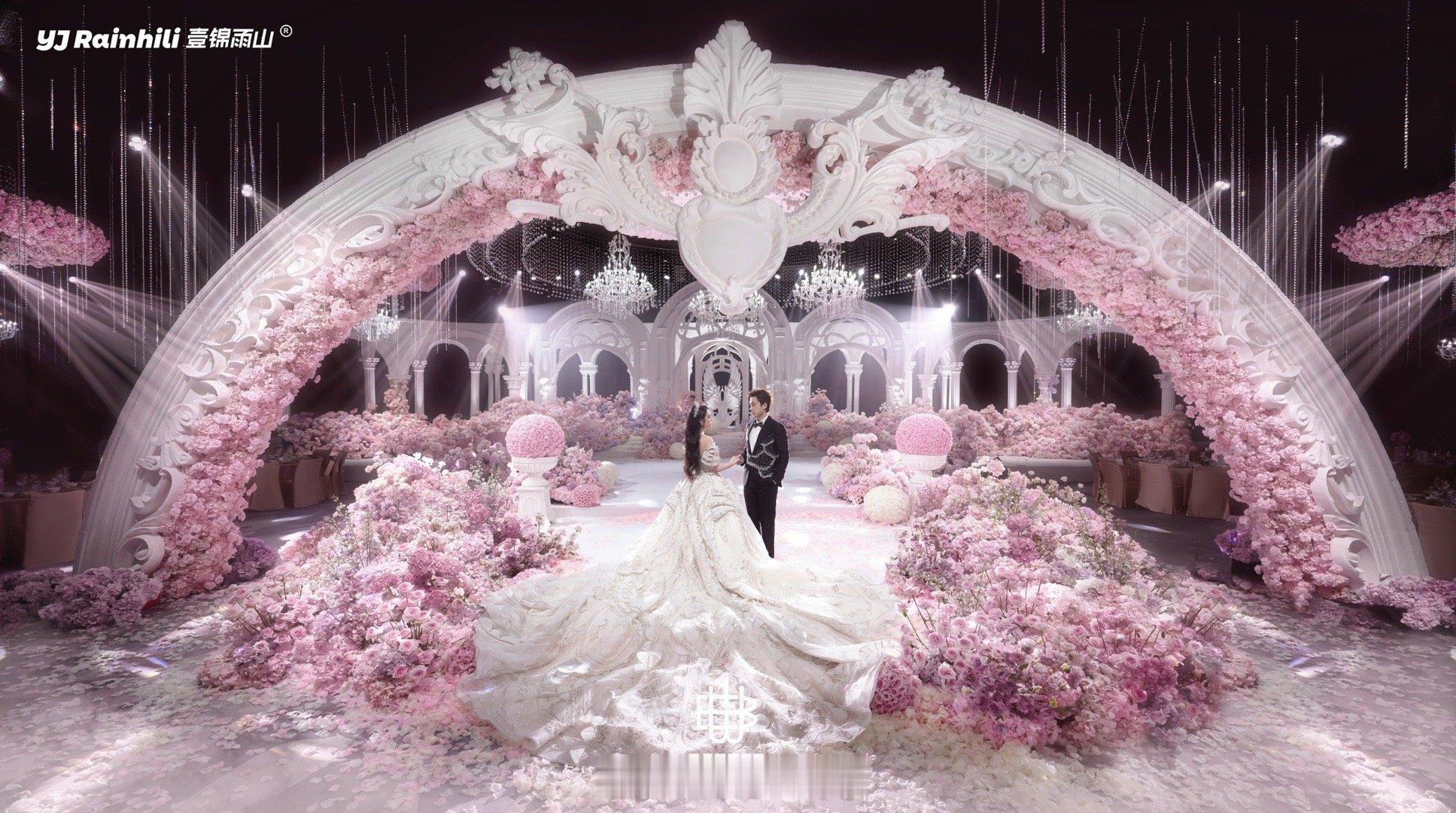 ⋆₊⊹˚𝓦𝓮𝓮𝓭𝓲𝓷𝓰⋆｡₊💒​​​