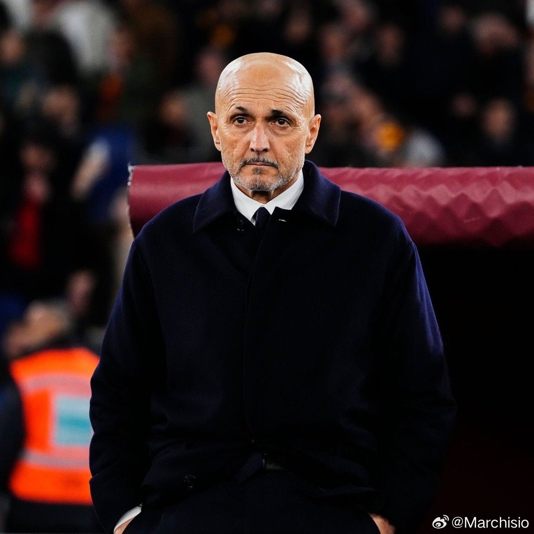 全尤文：关于斯帕莱蒂的续约，双方每天都在联系。下周预计将是决定续约的关键一周，斯