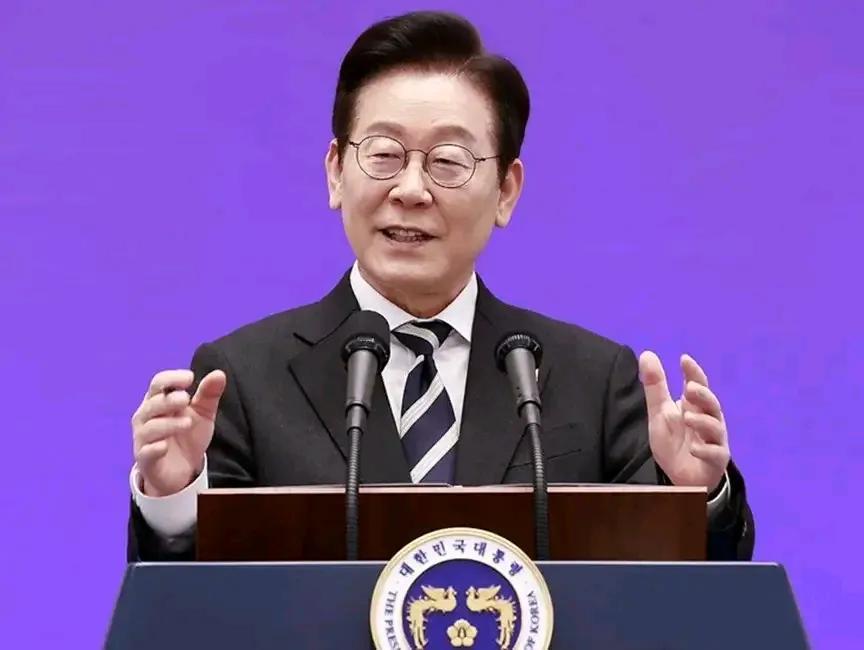 韩国总统李在明将重回青瓦台。青瓦台一直是韩国最高权力的象征，但又是历届总统的噩