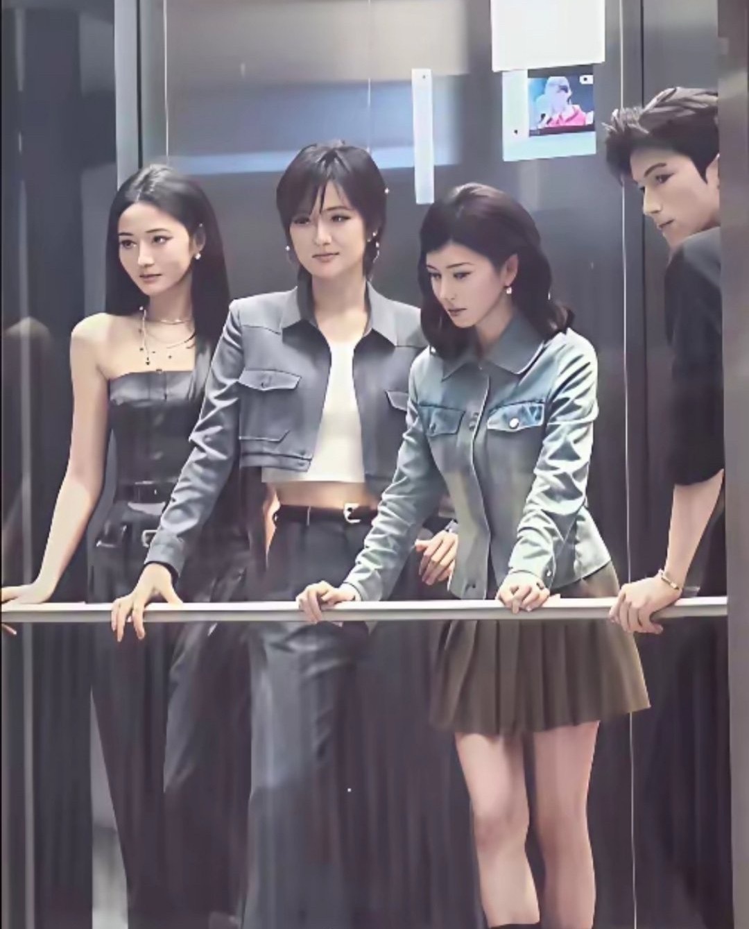 突然有点理解于正了，赵晴的美貌真的很出众。