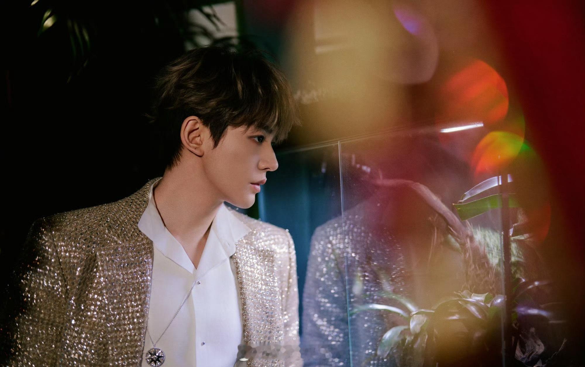 邓为为为子真是贵气的代言人，和迪奥适配度百分百