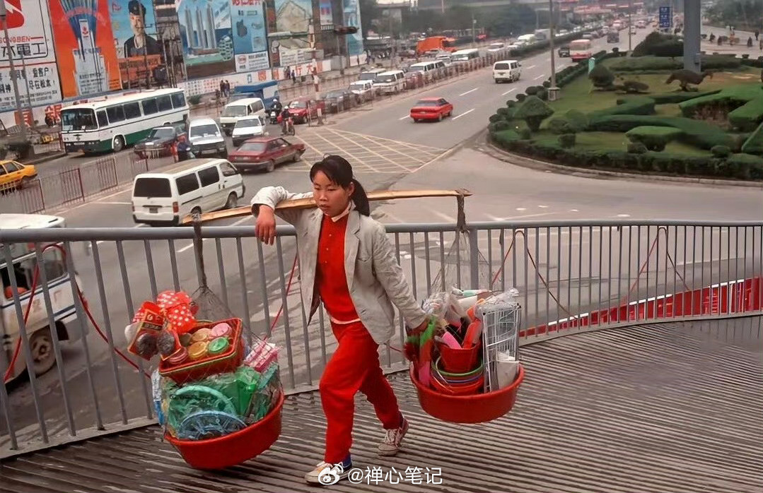 一段关系里，舍不得放手的，一定是占了更多便宜的那个人，而坚决要离开的，一定是吃了