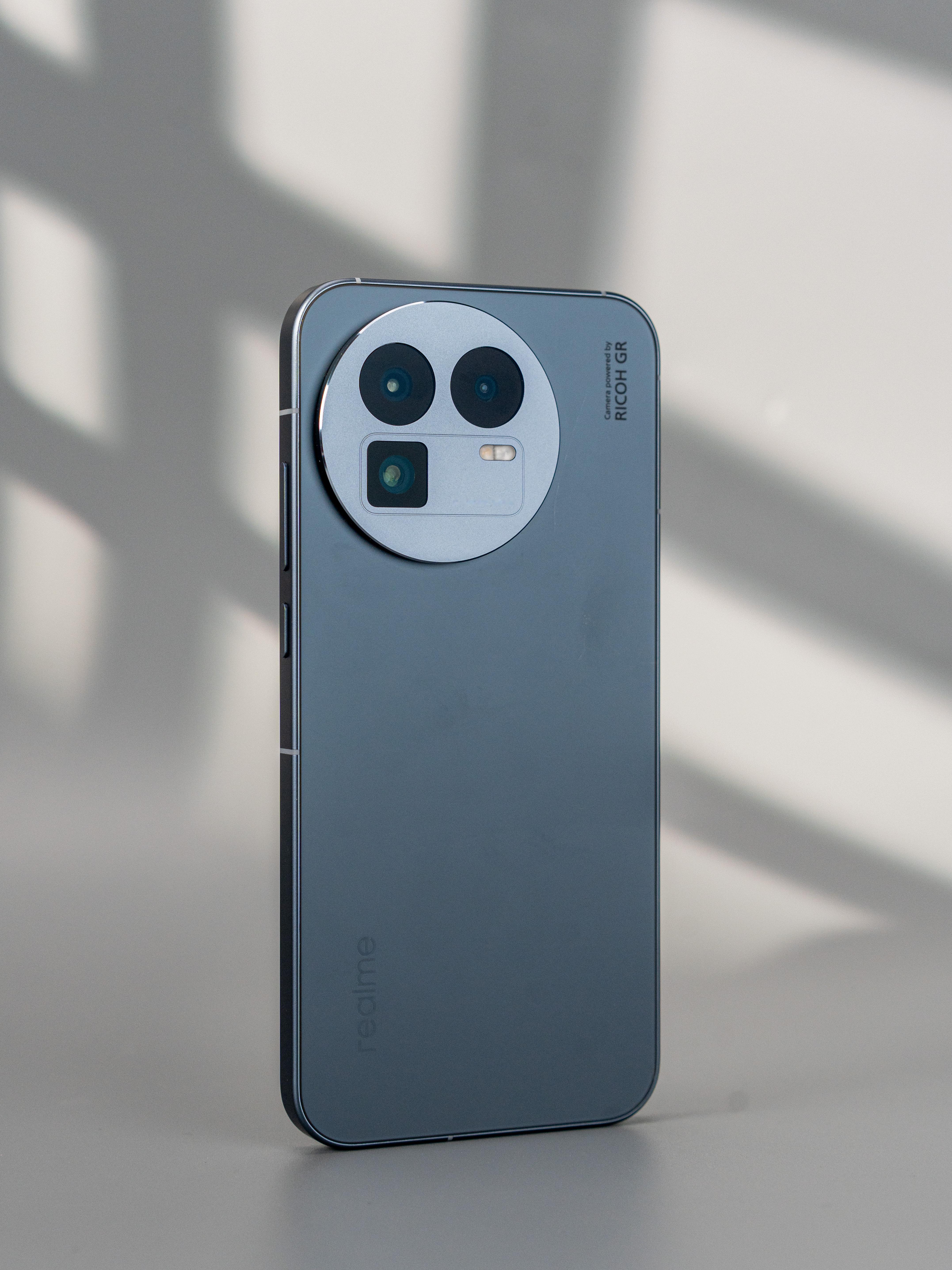 兄弟们!来看看真我GT8,可还行？[大笑]​​​