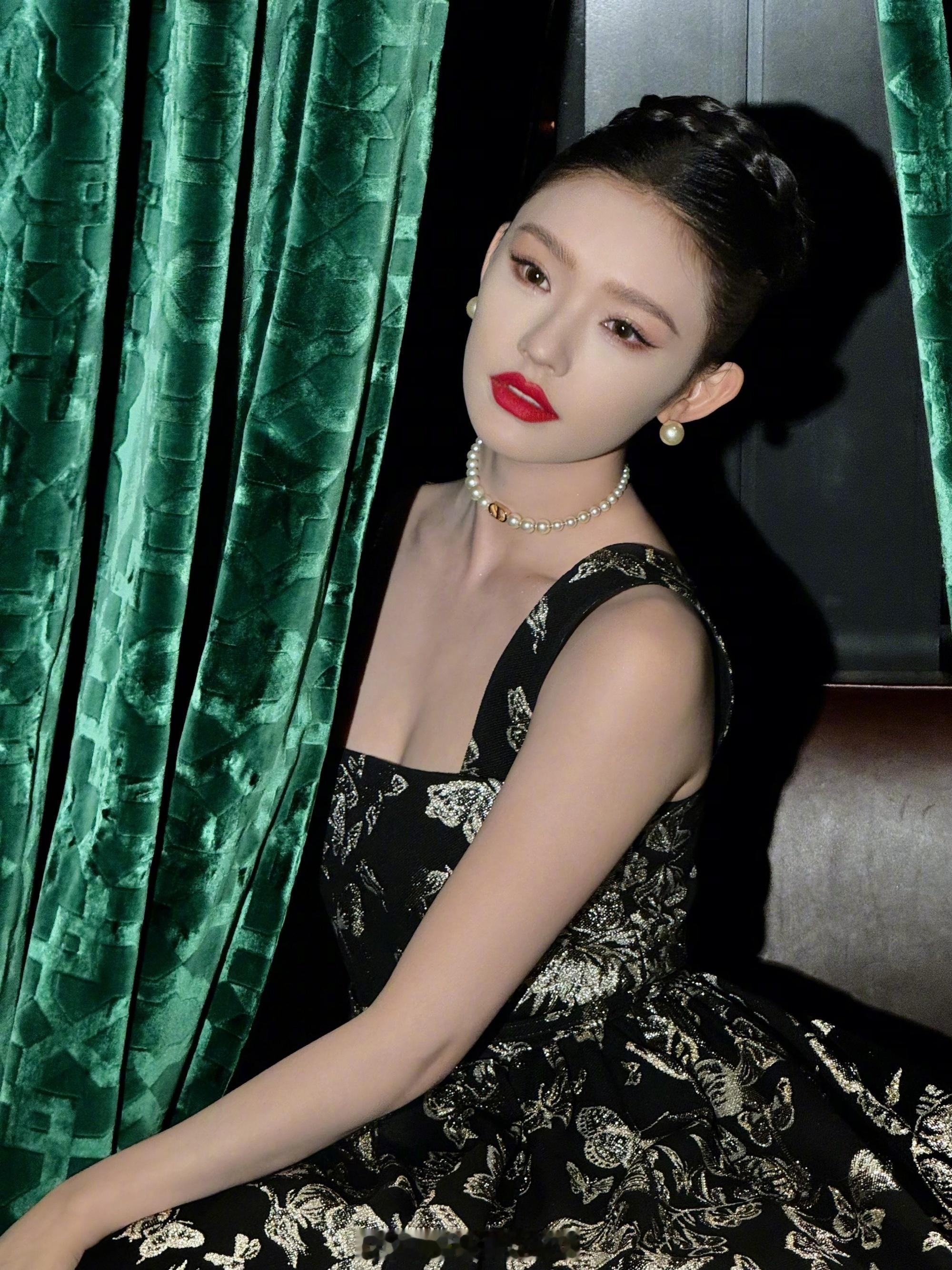 林允蝴蝶美人