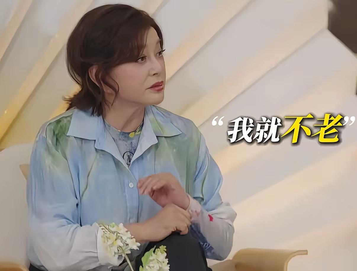 刘晓庆的美，在于她的真性情。你不能说刘晓庆不美，刘晓庆的特点就是勇敢大胆直率真实