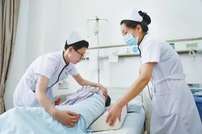 有点离谱！睡一觉躺进手术室！“电热毯+安眠药”的坑，男女老少都别踩！浙江小