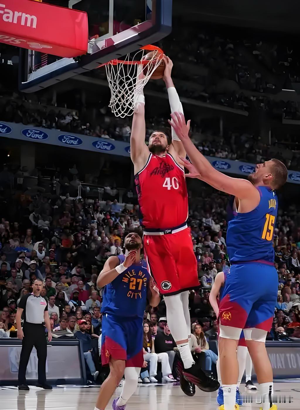 不得不说，祖巴茨伤缺也许就是快船的转折点！第一，祖巴休赛期减肥，这个赛季感觉