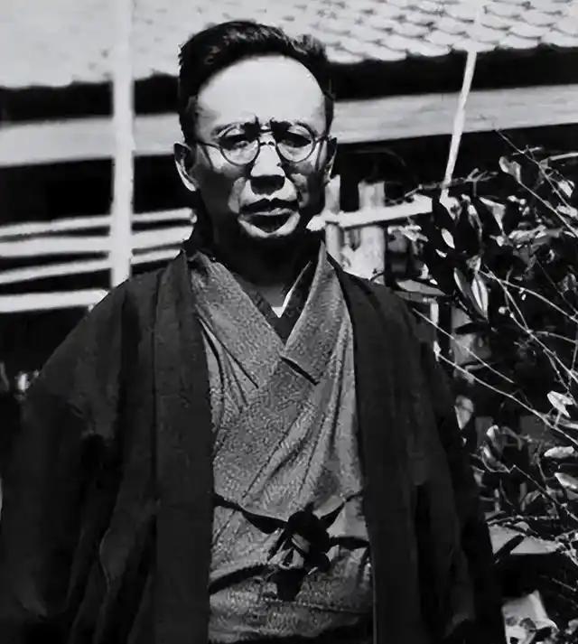 1978年，郭沫若病危，85岁的日本妻子去看望他，安娜：他不愿意谈你们知道