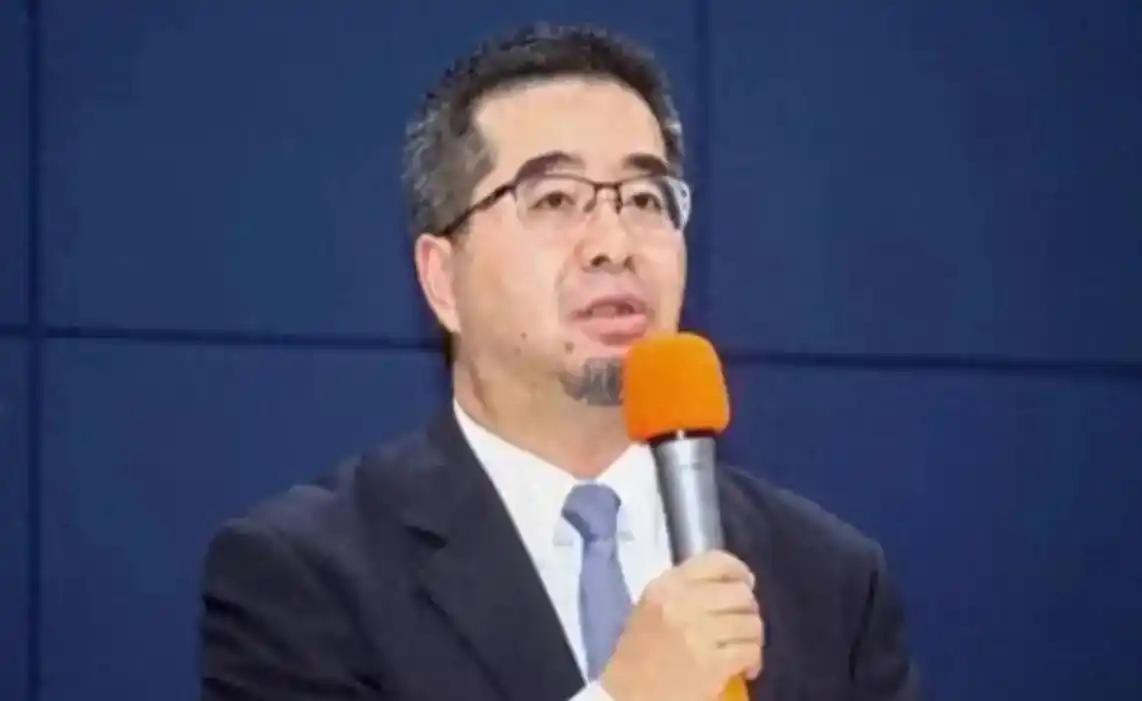 高雄科技大学前校长吴建国曾经提出了具体的统一方案：两岸统一后，统称为“中