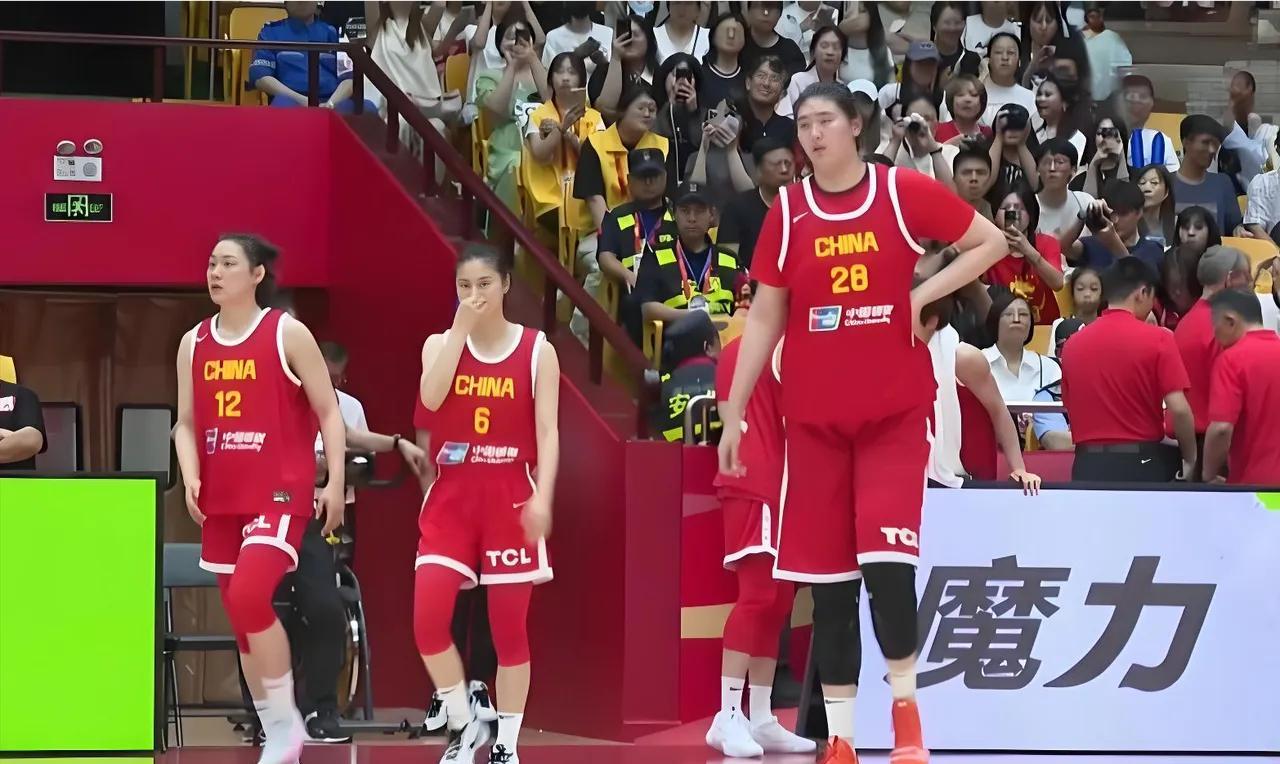 女篮和波黑第二回合，张子宇打了15分钟，9投7中，轻取16分。这9次出手，基本