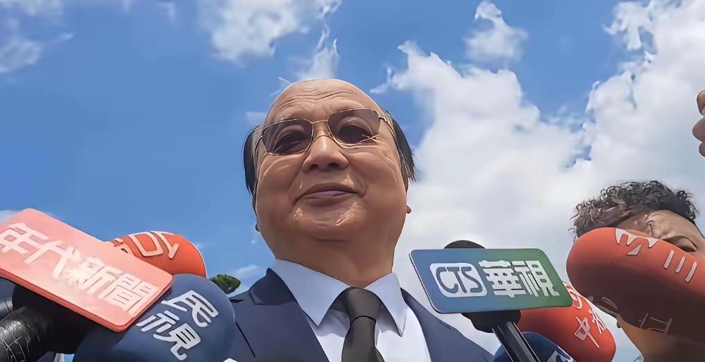 前台中市长胡志强发表声明。他最近说了几句关于两岸的大实话，直接戳中了大家的痛