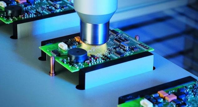 比“缺芯”还严重？90%市场被美日垄断，我们想买贵得离谱，想造却发现压根没门！而