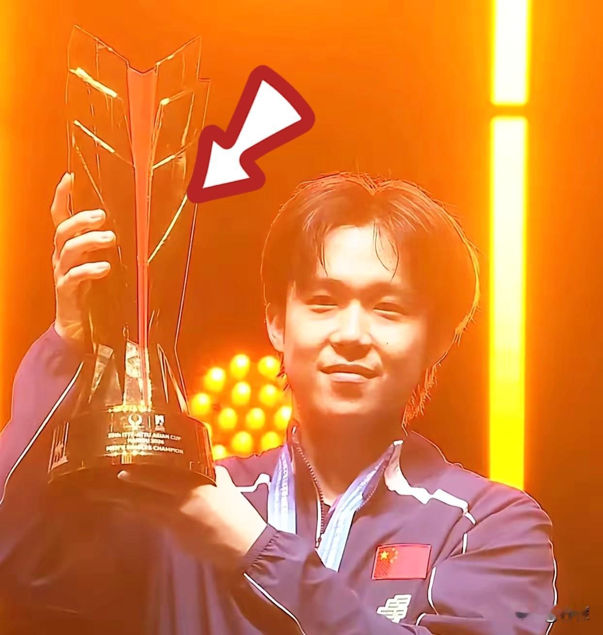 王楚钦出不出名，我不评价，但是我敢确定一件事，那就是王楚钦你是真的值得所有人