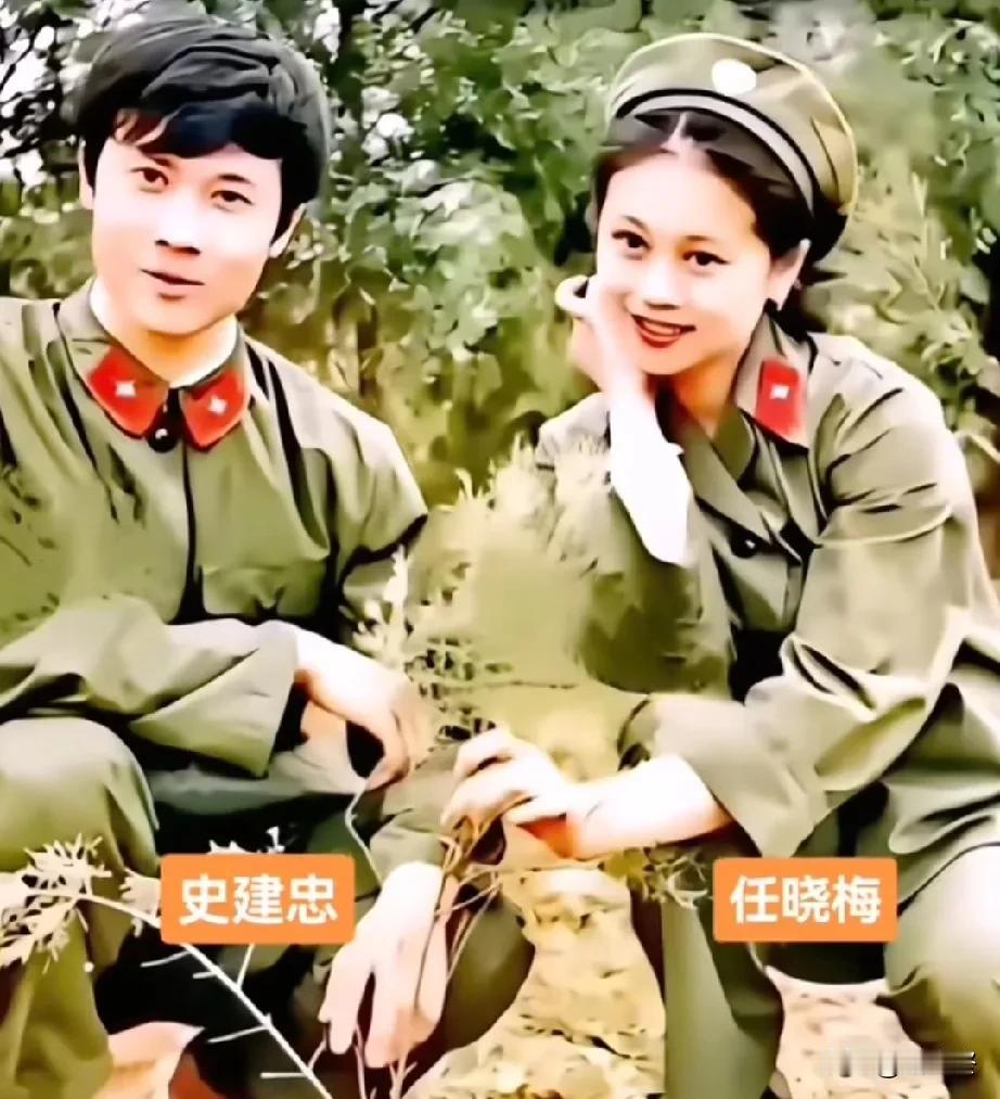 女战士名为任晓梅，男战士名为史建忠，他们均为唐山籍，且都参与过对越自卫反击战。这