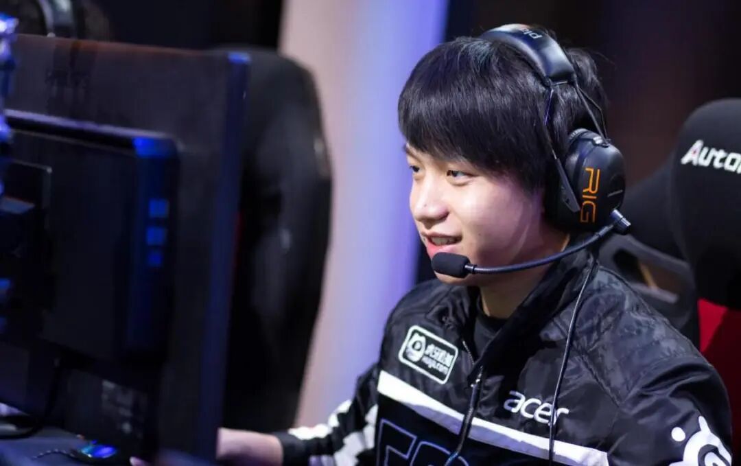 Caps应该是今年的名人堂成员了。很多LPL观众关心厂长明凯能否入选名人堂，S9