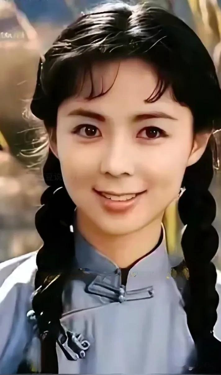 58年过去，《英雄儿女》里的她，仍让无数人泪目！你还认得她吗？那双藏着纯真