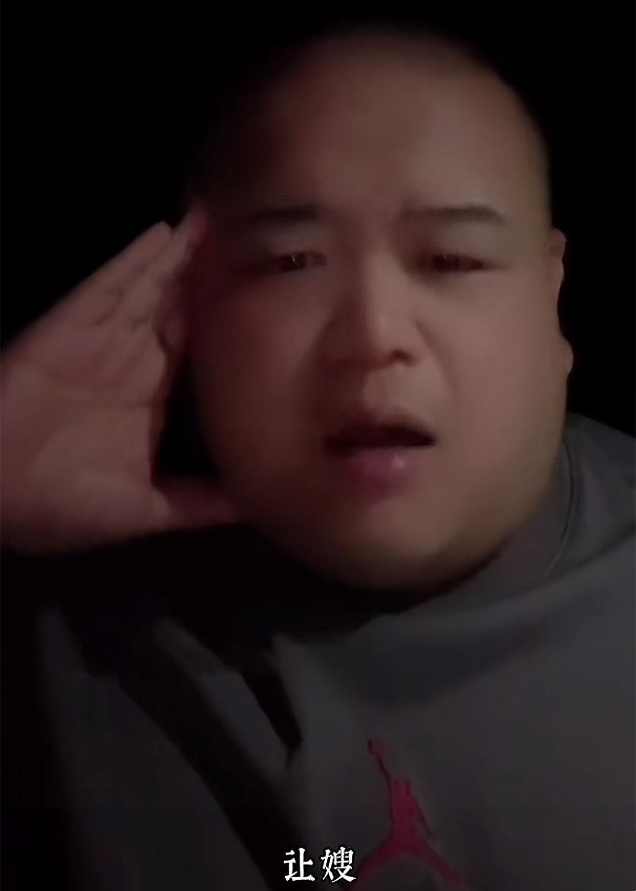刘喆的釜底抽薪，把让哥、让嫂直接摘名了。打蛇打七寸，要反击，就要往重点说，要往痛