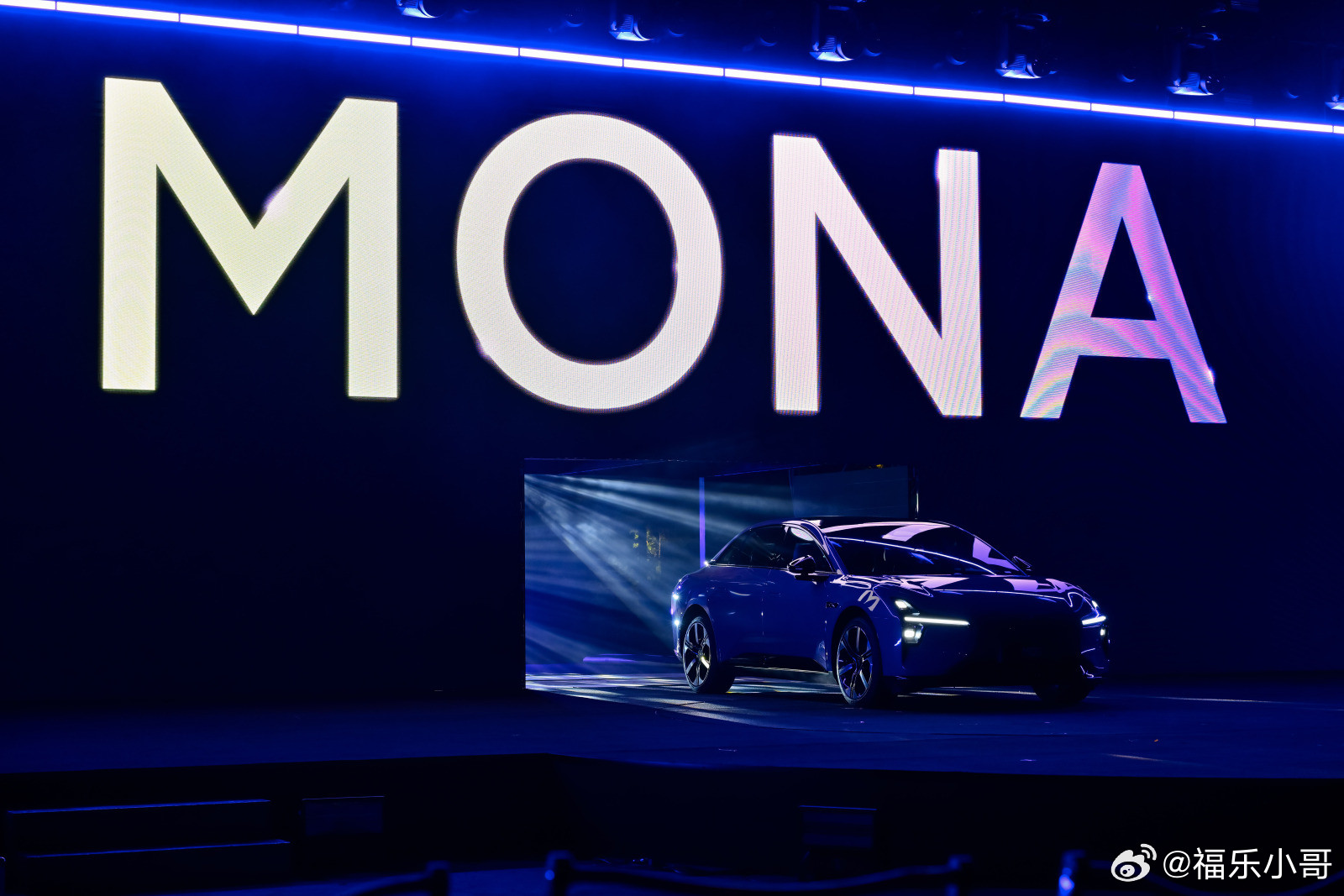 2026款小鹏MONAM03上市37分钟，大定订单即突破10000台，再掀A级