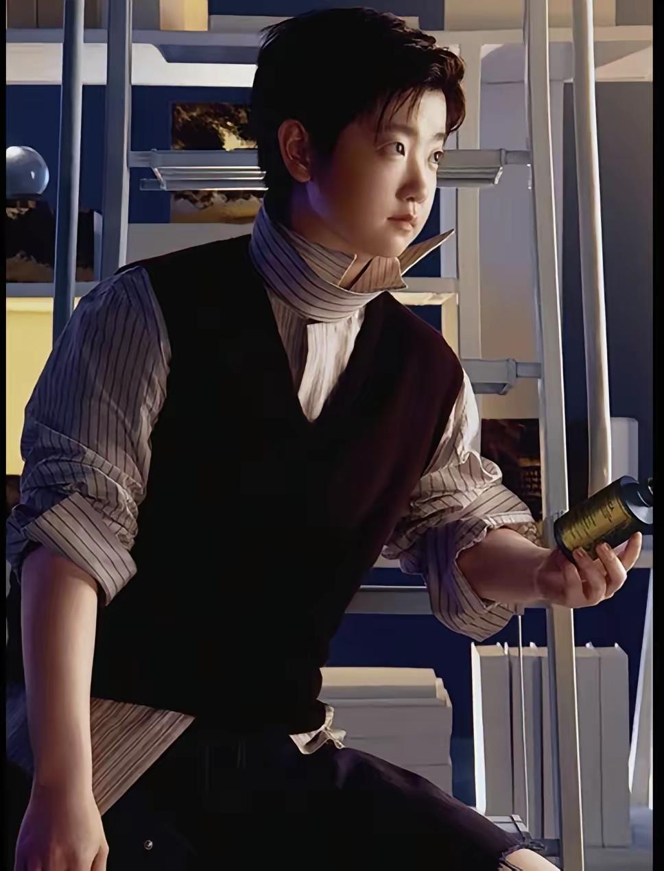 莎莎11月22日的新形象也太帅了吧！梅森马吉拉太会拍了，把莎莎拍出了精典大片的