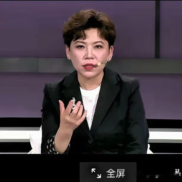 邓亚萍说:中国男乒就到王楚钦这里了！当然，这不是她的原话，是我给她总结的。
