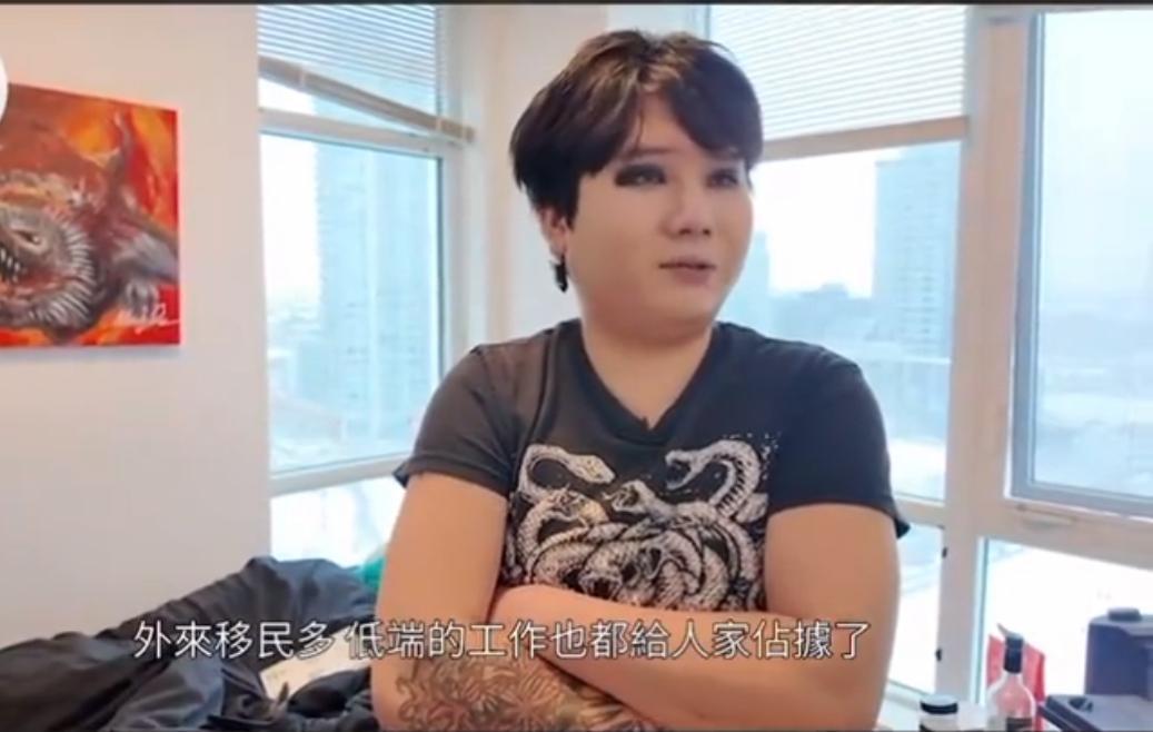 买猪肉都要托关系，00后小伙子润到加拿大才发现，工作压根不好找，一毕业就失业，本