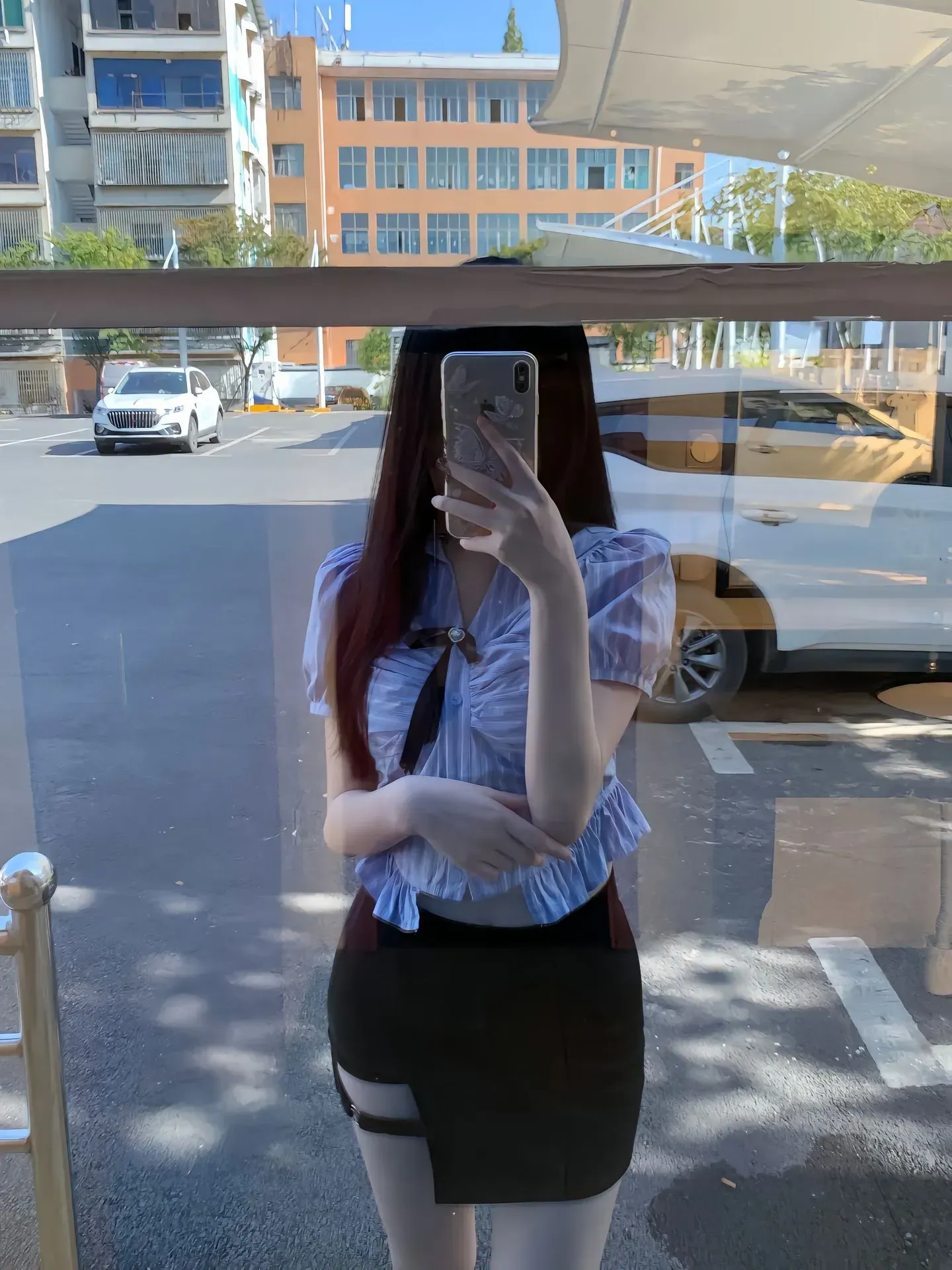 我女儿怀孕了，男方就故意把彩礼从20万降到2万，还要3个月后才给办婚礼，我二话不