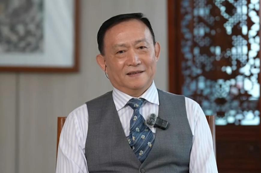 卢麒元道出扎心现实：万亿经费、上百万社科人，为何做不出一套实用智能分析系统？