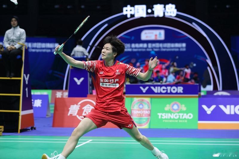 小将徐文婧真是好样的，面对强大对手不畏困难，先失一局不急不躁、稳打稳扎拿下比赛