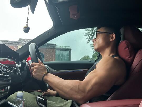 见人不如健身