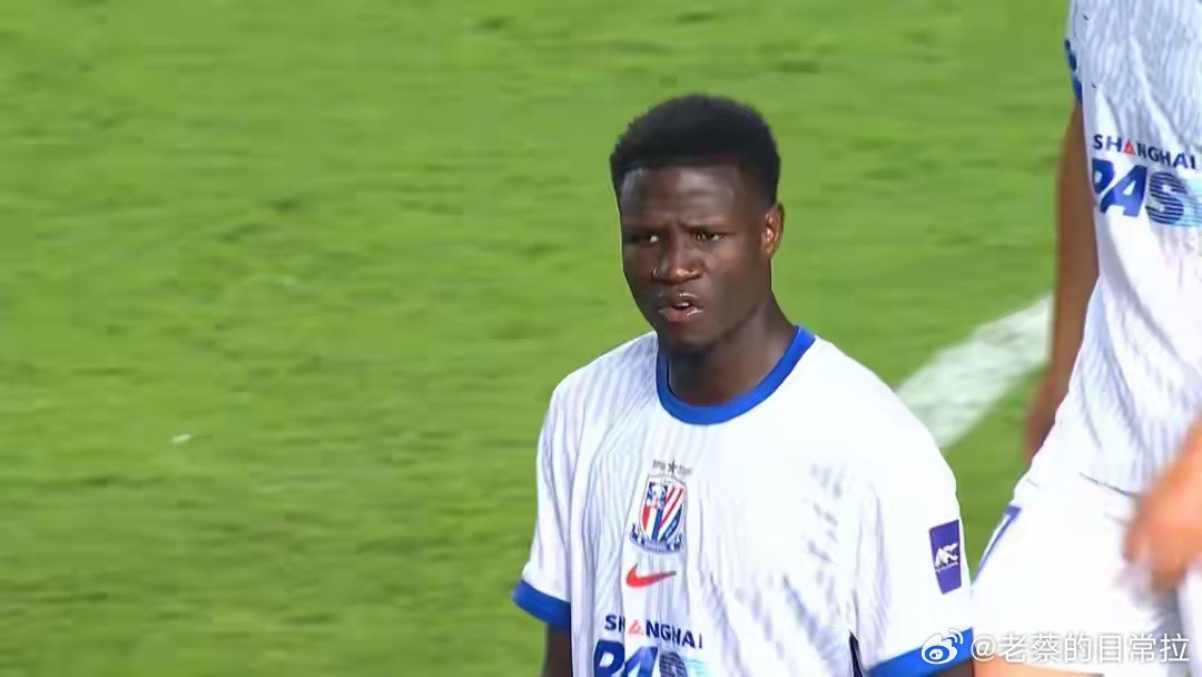 上海申花新赛季开局遇挫，4名主力缺阵，新援盖伊被指成“玻璃人”。球队上赛季就饱受