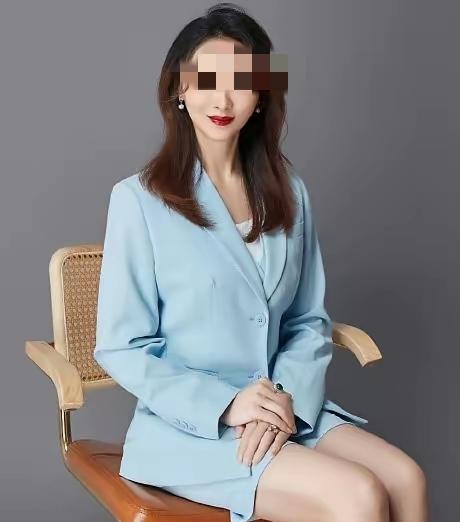 认为男人就该低人一等的裴教授最终被开除了。她以后可能面临三个难题！第一个难题