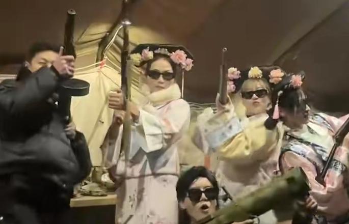 果然，战斗民族真不是白叫的。最近俄罗斯免签后，吸引大批中国游客前往。看看这些