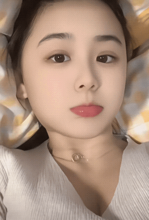 此女珠圆玉润，旺夫旺家。