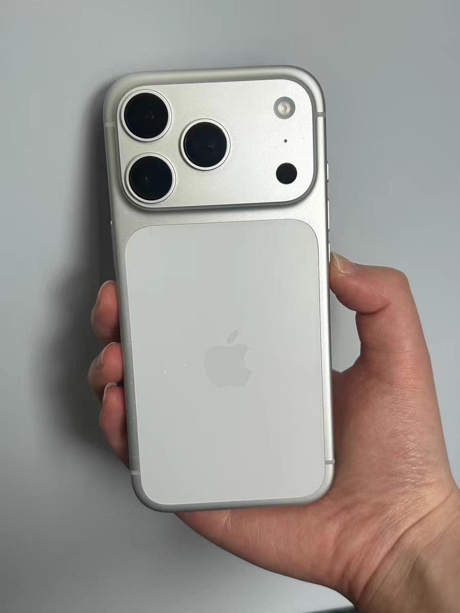 iPhone也分好坏档次，点开关于本机看两处，再也不被商家糊弄很多人以为i