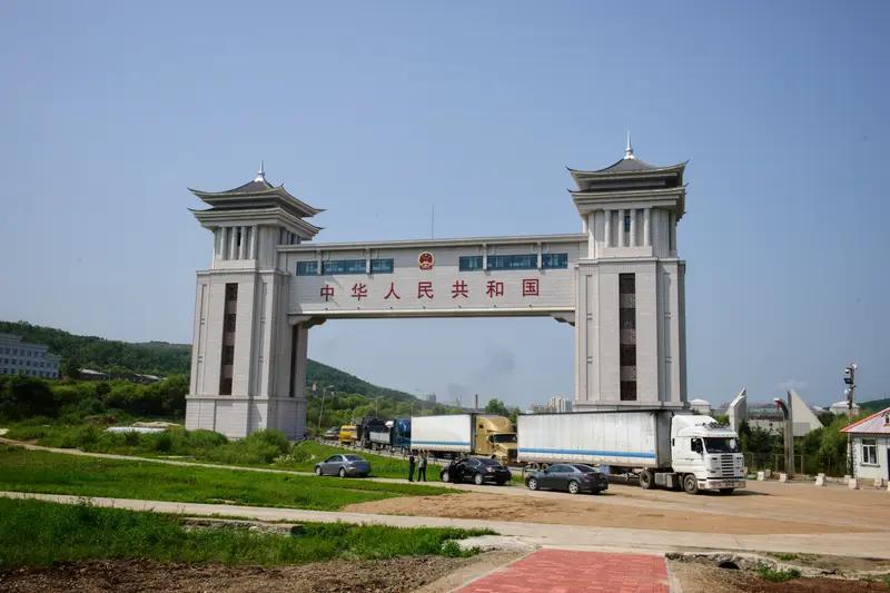 中俄合作：建议：中国投资十万亿，移民一千万开发远东