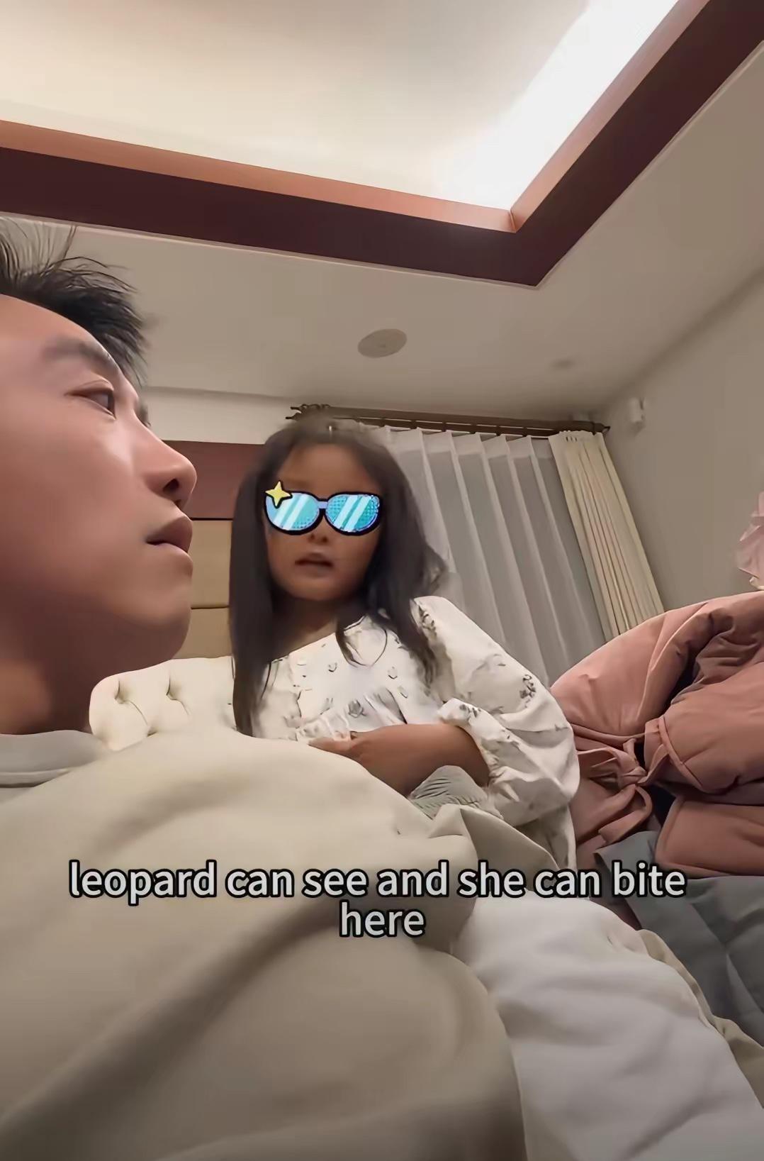 我以为郑恺女儿英语好是砸钱请外教。结果看到他家的晚饭规则，我沉默了。​​视频里
