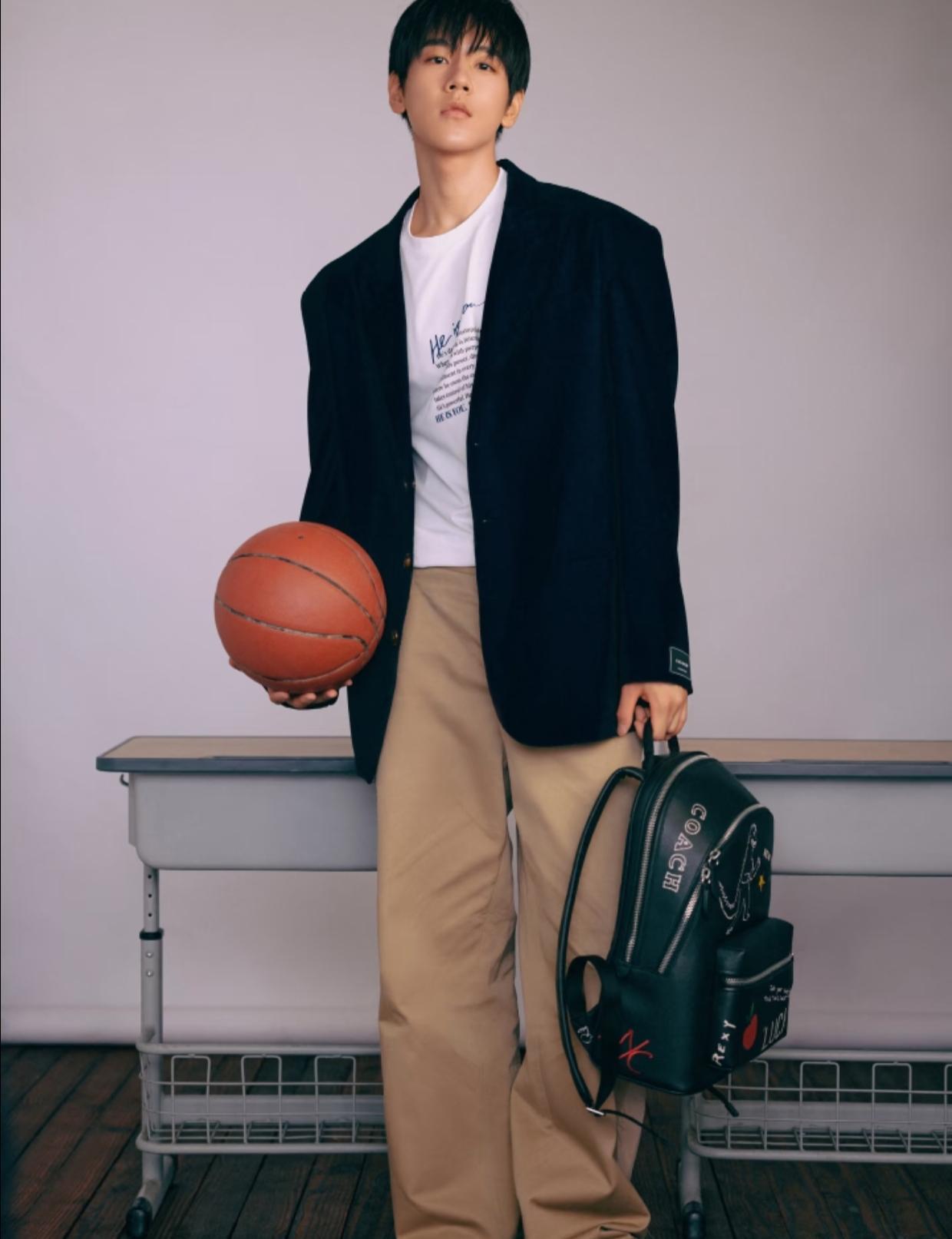 演技假？夏浩然的叶峰告诉你，什么叫“演自己”。在《纯真年代的爱情》里，他演叶