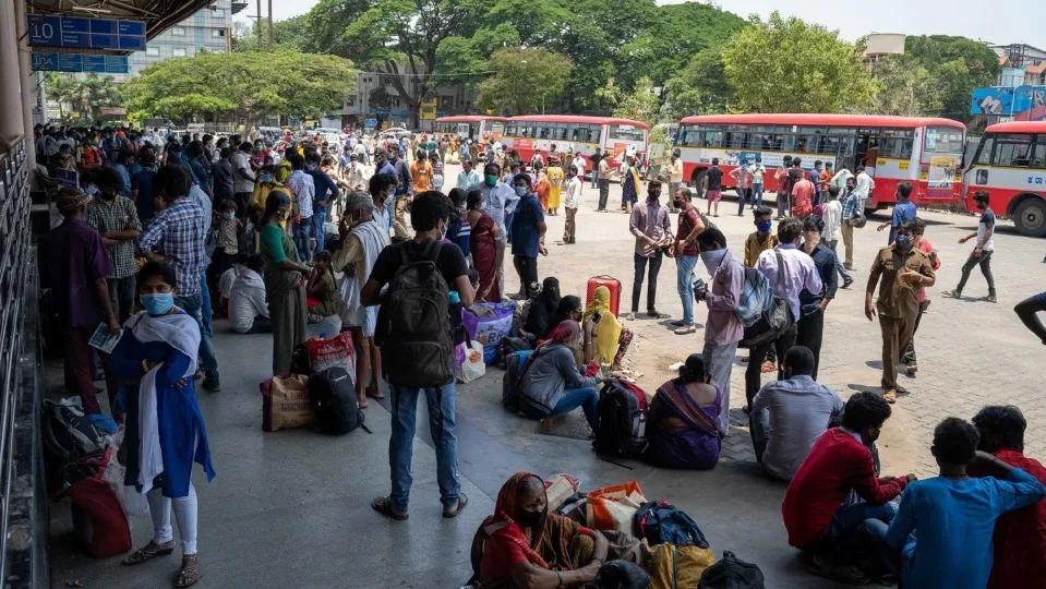 中国现在最担心的国家估计就是印度了，担心印度突然“崩溃”。一旦印度没了，十几亿人