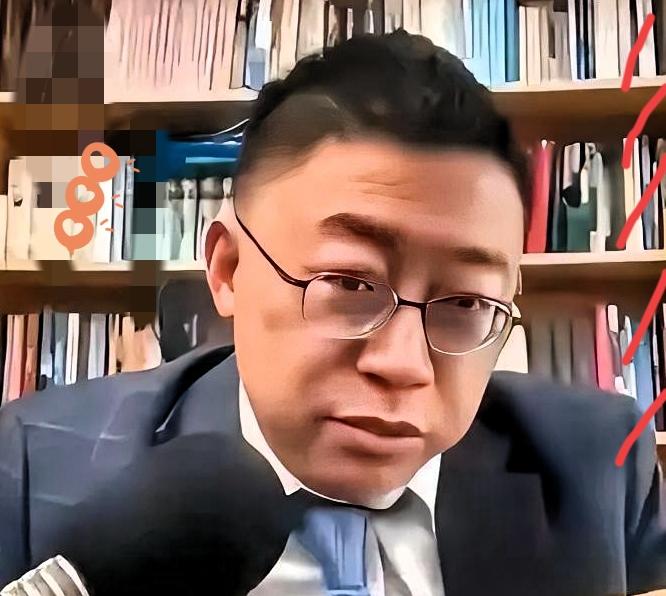 沈逸把话筒拍在桌上那一下，我耳机差点炸掉。他说得直白：境外钱不是不能拿，得先问