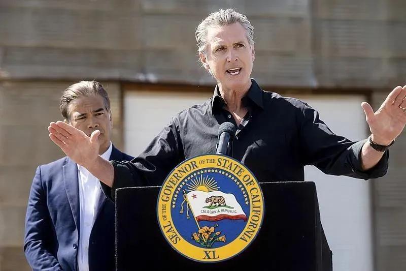 加州州长纽森之所以硬刚特朗普，或是为了四年后的美国大选做准备，而以目前的情况来看