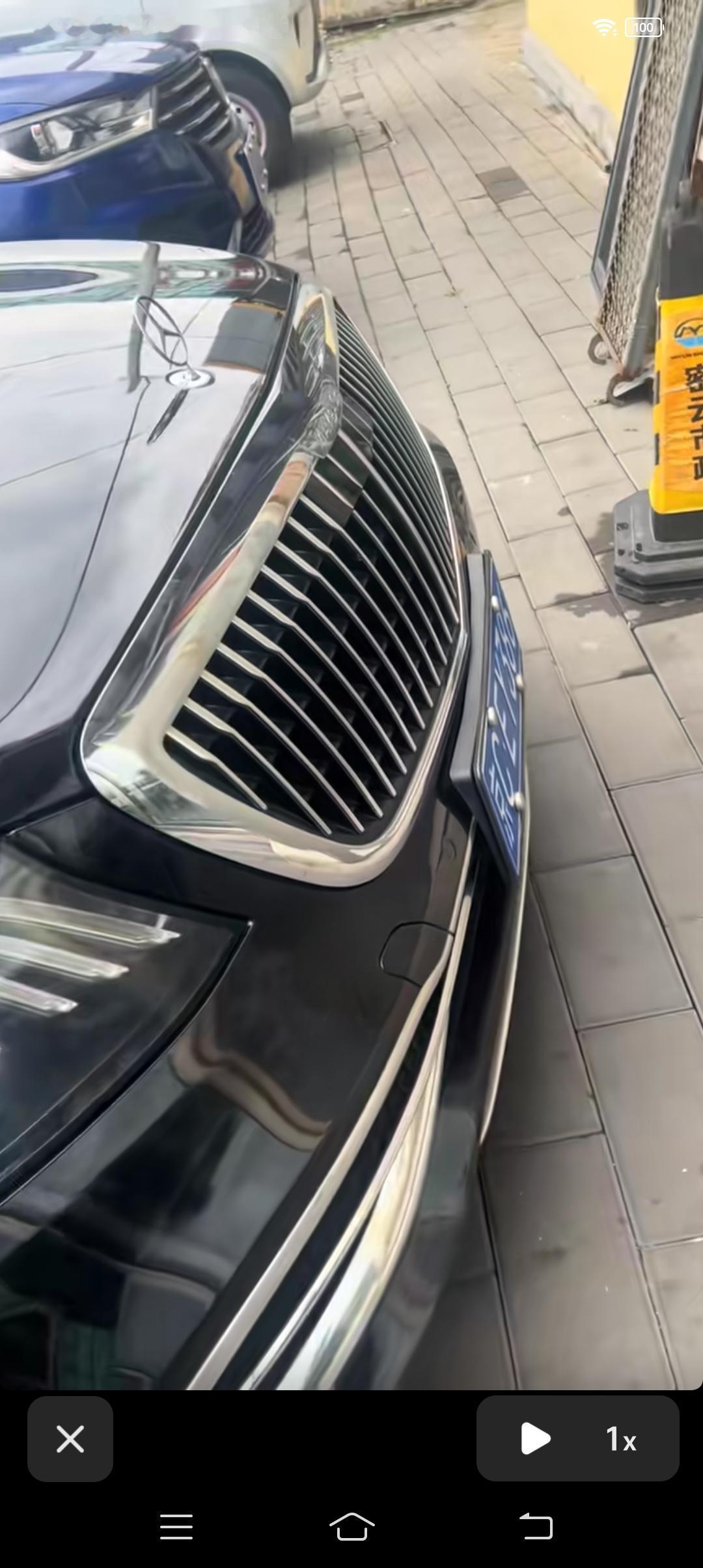 北京，一快餐店老板娘发视频吐槽:这个车的车牌是一个公户，就这样堵在了我的店门口，