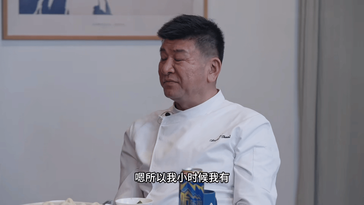 王鹤棣家也开店所以懂帅厨的年看王鹤棣聊帅厨这段真的被暖到，他说自己小时候春节也