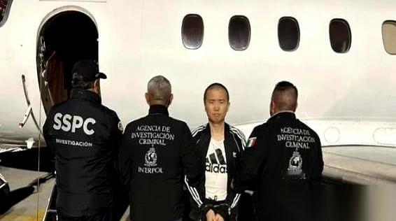 中美谈判前三天,古巴抓了个中国人,麻溜地送给了美国。这事儿你说巧不巧?这个叫